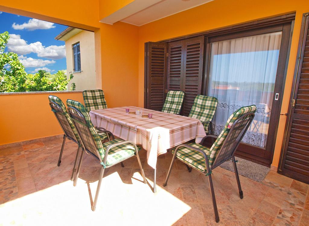 Apartment Mato 1424 Pula Exterior foto